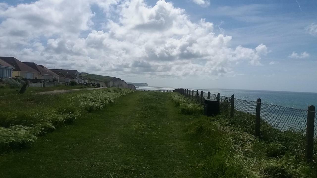 Flint Lodge Peacehaven Exterior foto